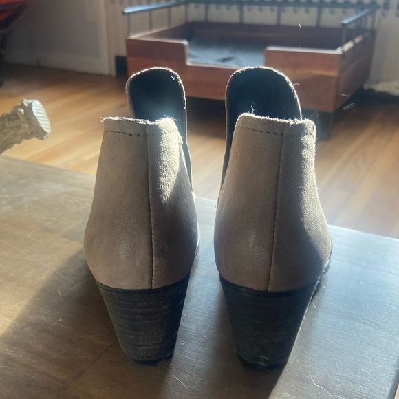 Women Steve Madden Adelphie light brown leather booties size 6 - Picture 3 of 4